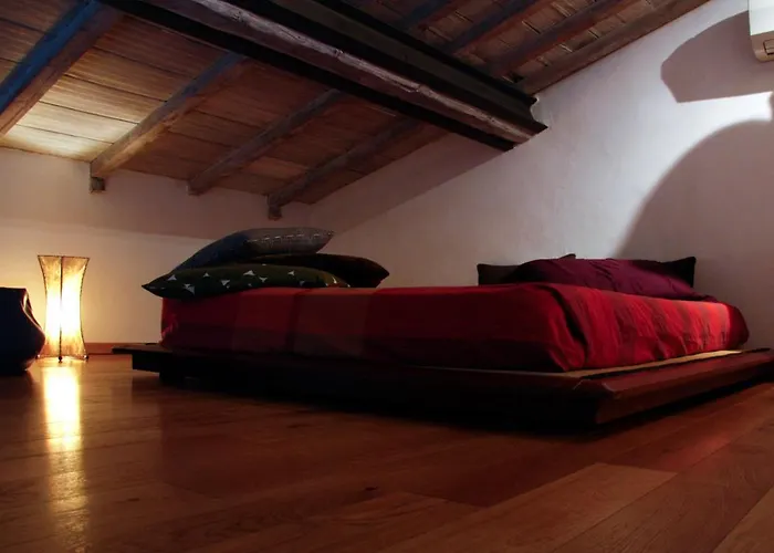 Bronzino Loft *