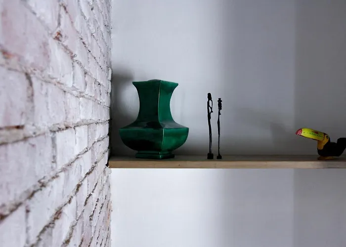 Bronzino Loft
