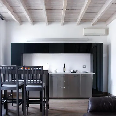 Bronzino Loft