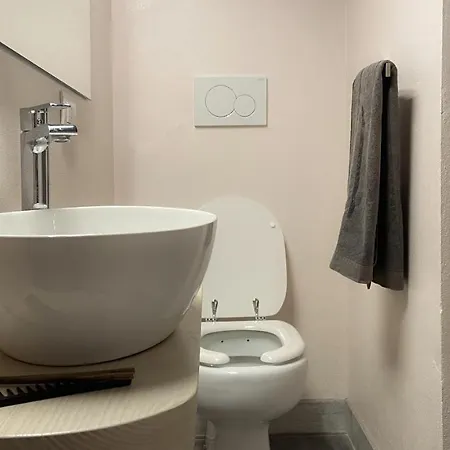 Bronzino Loft Апартаменты
