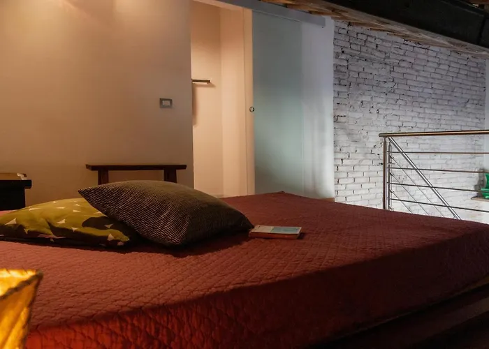 Bronzino Loft Апартаменты *